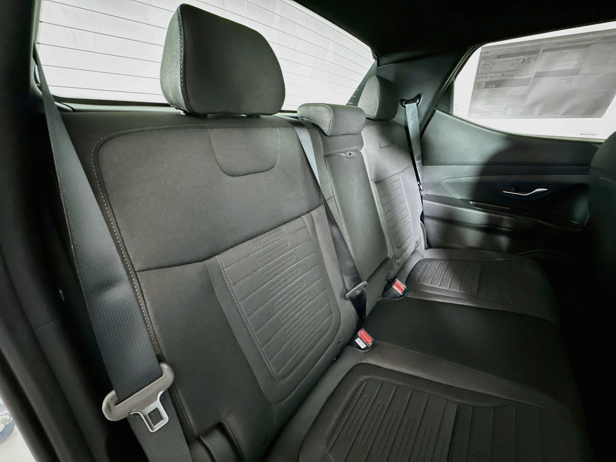 Certified 2025 Hyundai Santa Cruz SE AWD/4WD image 25