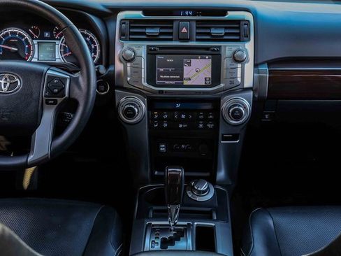 Used 2018 Toyota 4Runner Limited image 10