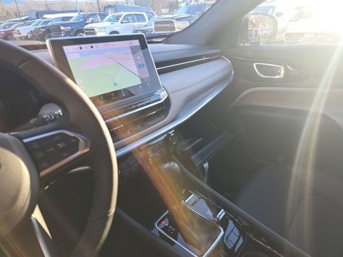 New 2026 Jeep Compass Limited image 24