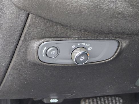 Used 2020 Chevrolet Equinox LT AWD/4WD image 39