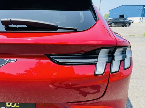 Used 2021 Ford Mustang Mach-E Premium image 13