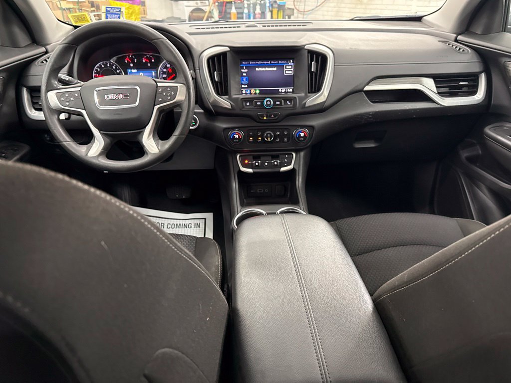 Used 2023 GMC Terrain SLE w/ Driver Convenience Package AWD/4WD image 16