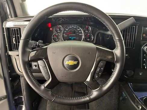 Used 2021 Chevrolet Express 3500 LS w/ Chrome Appearance Package image 21