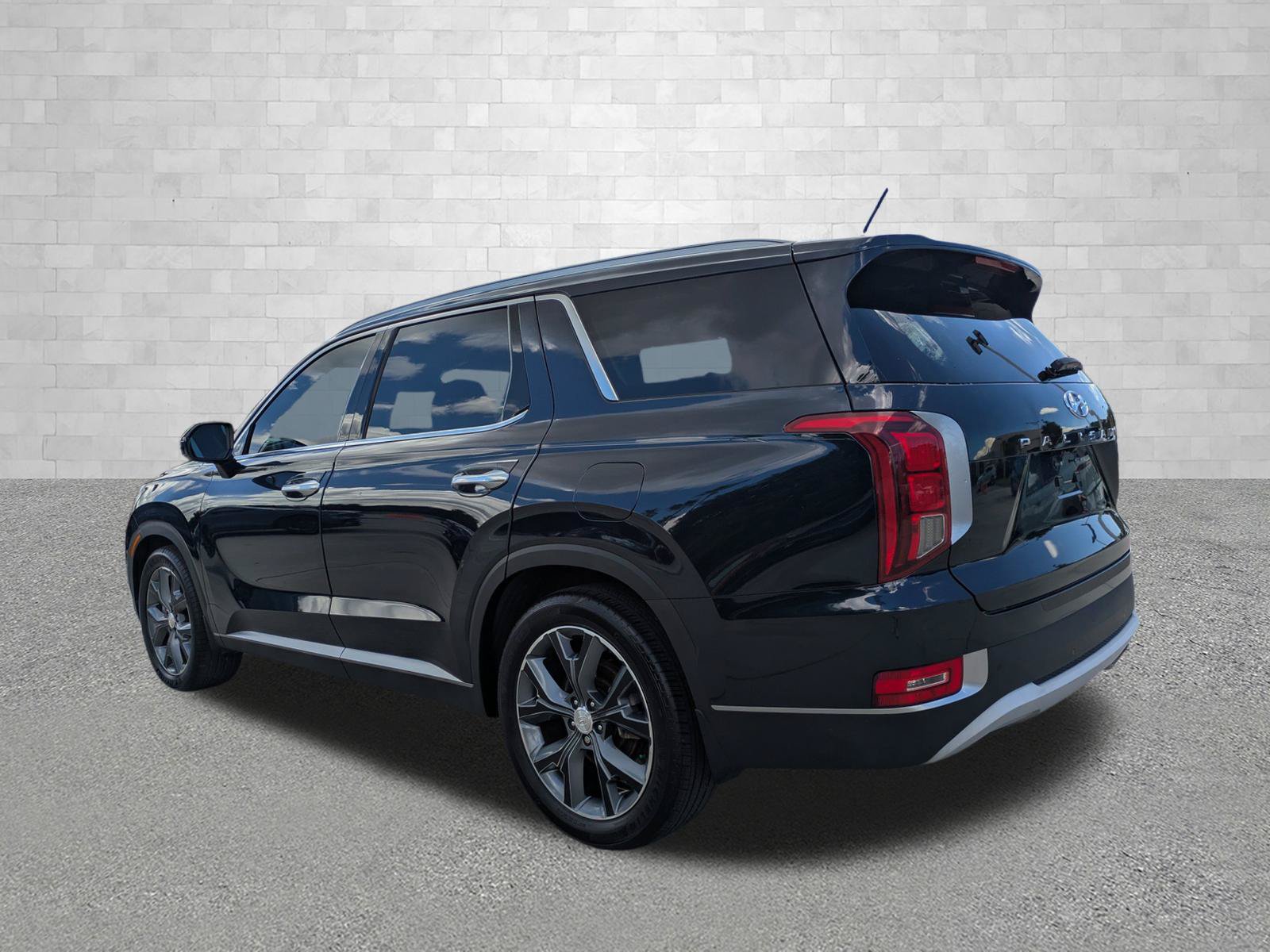 Used 2020 Hyundai Palisade SEL w/ Convenience Package FWD image 4