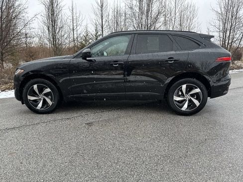 Certified 2025 Jaguar F-PACE R-Dynamic S image 10