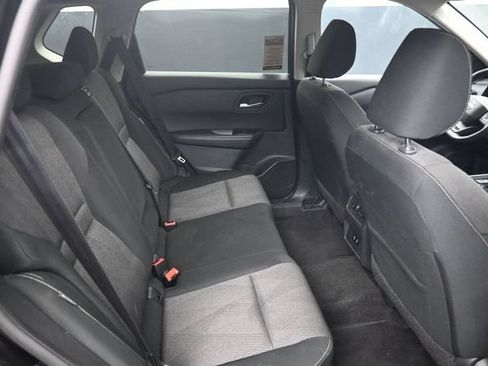 Used 2025 Nissan Rogue SV AWD/4WD image 25