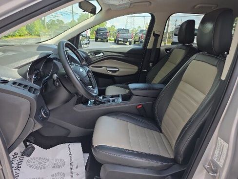 Certified 2019 Ford Escape SEL FWD image 6
