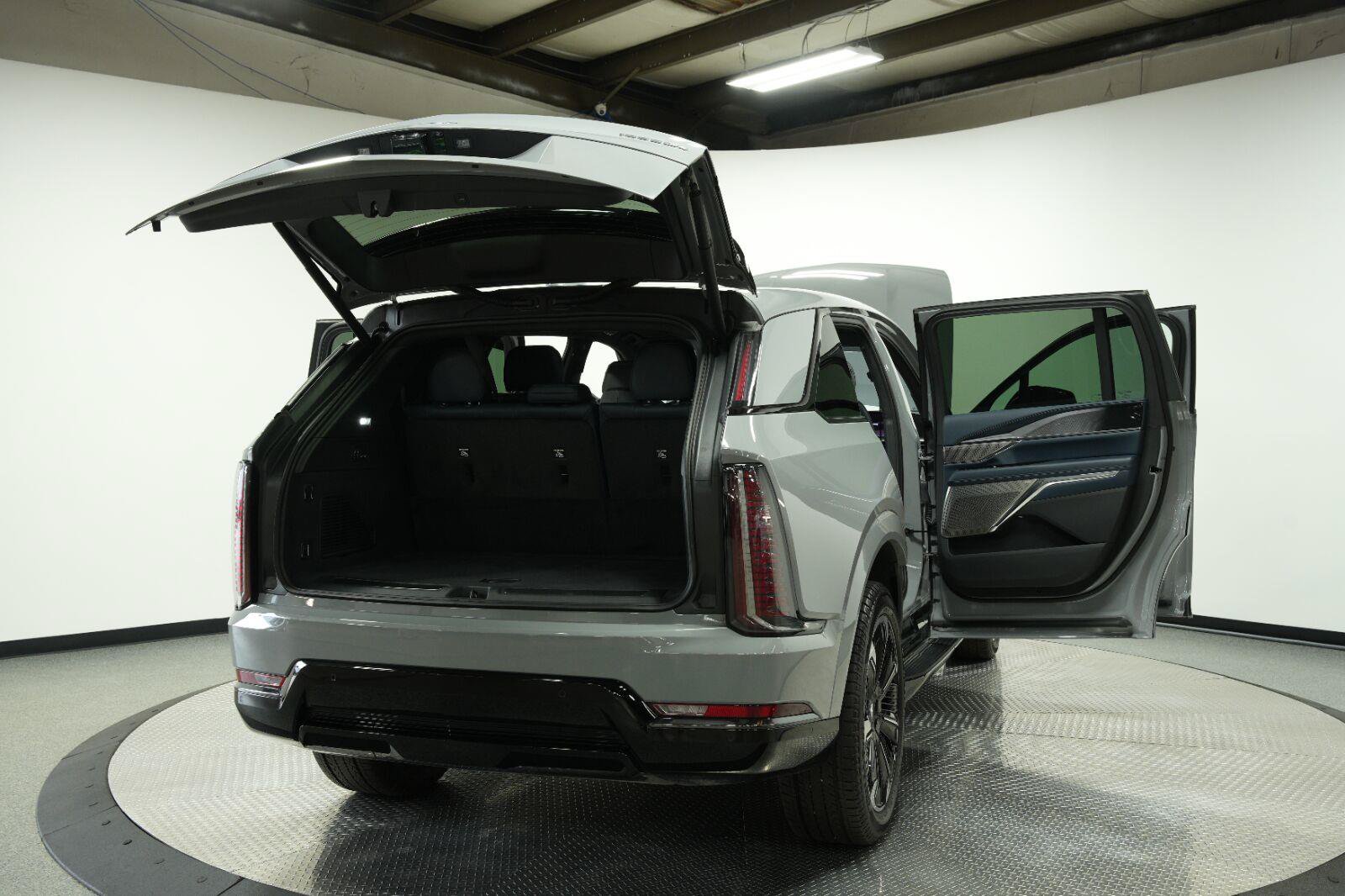 Certified 2026 Cadillac Escalade IQ Sport 2 AWD/4WD image 15