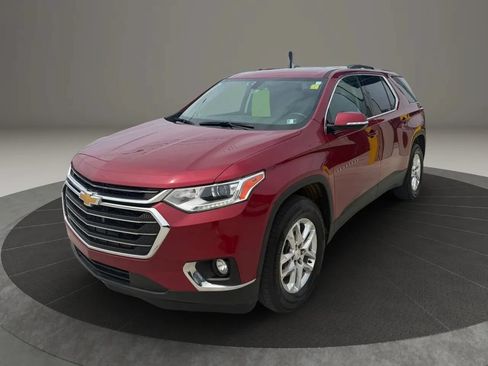 Used 2018 Chevrolet Traverse LT w/ LPO, Floor Liner Package AWD/4WD image 3