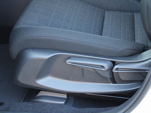 New 2026 Honda HR-V LX image 22