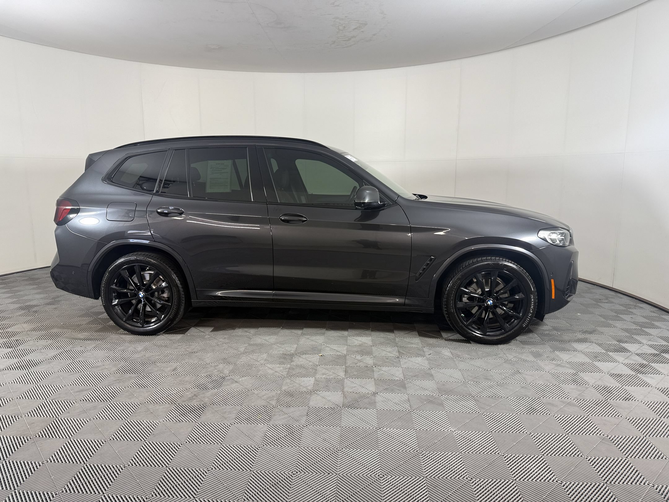 Used 2024 BMW X3 sDrive30i w/ M Sport Package RWD image 8