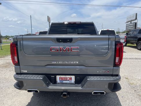Used 2021 GMC Sierra 1500 AT4 w/ AT4 Value Package AWD/4WD image 5