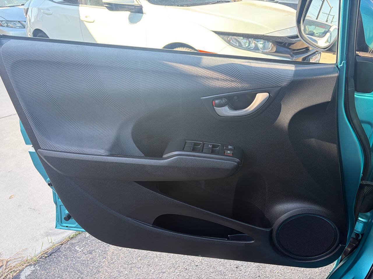 Used 2013 Honda Fit image 17