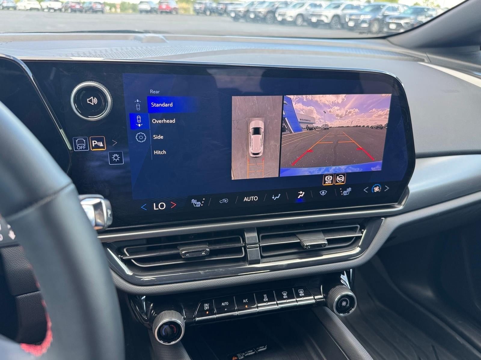 Used 2026 Chevrolet Equinox EV RS AWD/4WD image 16