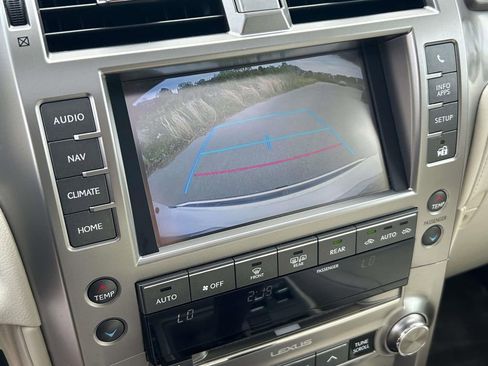 Used 2017 Lexus GX 460 Premium w/ Premium Package AWD/4WD image 27