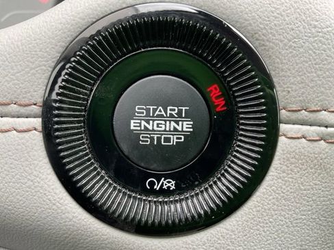 Used 2022 Jeep Compass Limited image 20