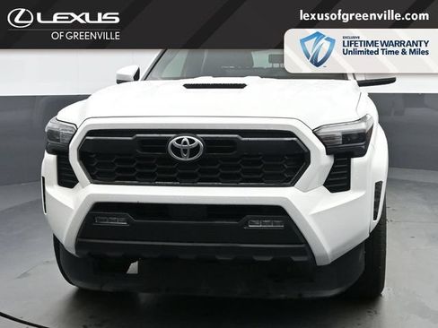 Used 2024 Toyota Tacoma TRD Sport RWD image 3