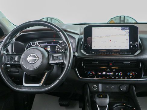 Used 2023 Nissan Rogue SL w/ SL Premium Package FWD image 17
