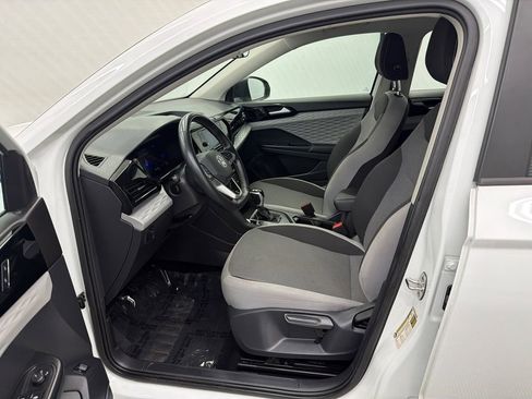 Used 2024 Volkswagen Taos S FWD image 9