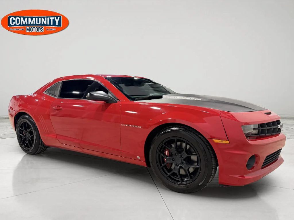 Used 2010 Chevrolet Camaro SS RWD image 10