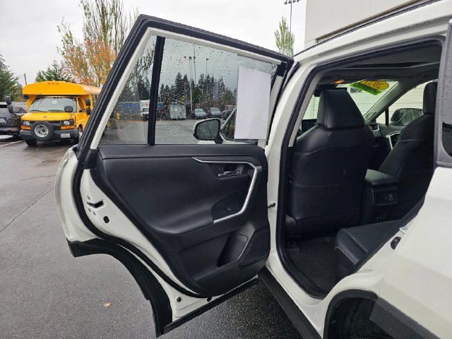 Used 2021 Toyota RAV4 Limited AWD/4WD image 15