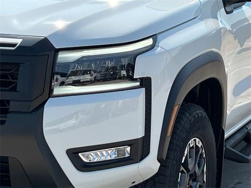 New 2026 Nissan Frontier PRO-4X w/ Pro-4x Convenience Package image 4