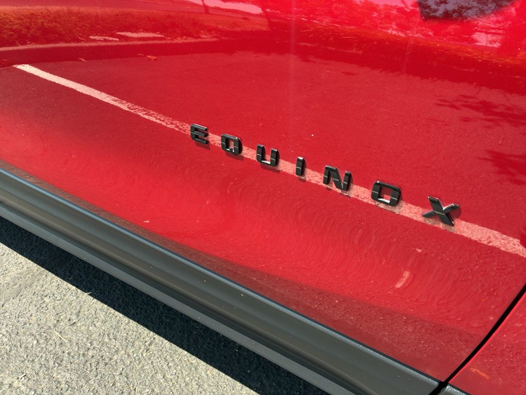 Used 2023 Chevrolet Equinox RS FWD image 7