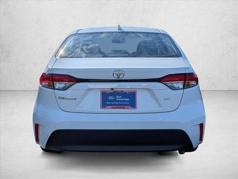 Used 2024 Toyota Corolla LE FWD image 7