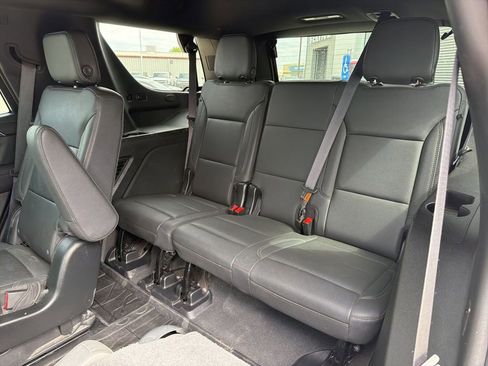 Used 2023 Chevrolet Tahoe Z71 w/ Luxury Package AWD/4WD image 22