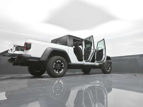 Used 2026 Jeep Gladiator Rubicon AWD/4WD image 46