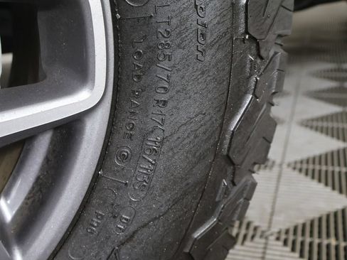 Used 2025 Ford Bronco Badlands AWD/4WD image 21