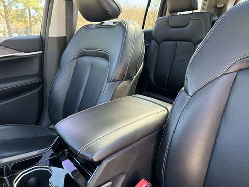 Used 2022 Jeep Grand Cherokee L Limited image 21