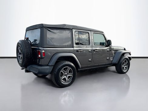 Used 2019 Jeep Wrangler Unlimited Sport S image 5
