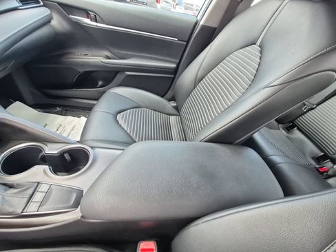 Used 2024 Toyota Camry SE FWD image 25