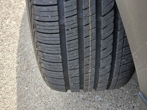 Certified 2021 Hyundai Tucson Limited image 11