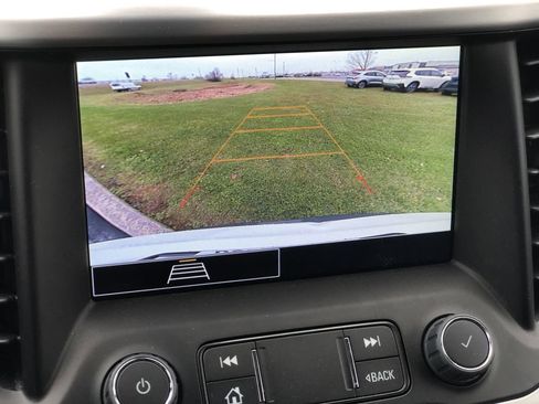 Used 2023 GMC Acadia SLE w/ Driver Convenience Package image 22