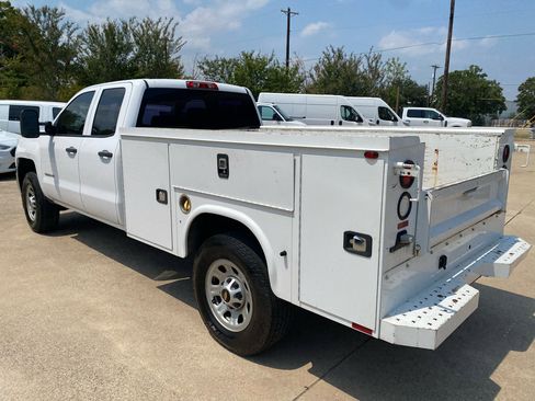 Used 2016 Chevrolet Silverado 3500 W/T image 3