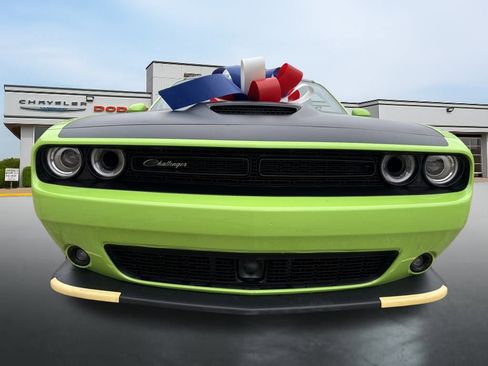 Used 2023 Dodge Challenger R/T w/ T/A Package image 8