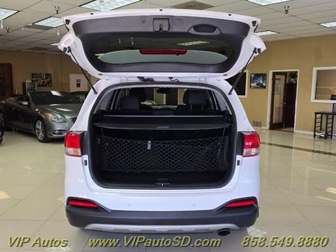 Used 2016 Kia Sorento EX FWD image 9