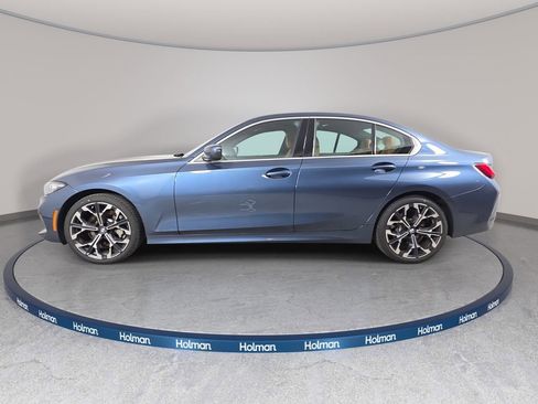 Used 2025 BMW 330i xDrive Sedan w/ Premium Package image 9