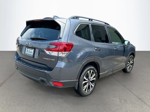 Used 2023 Subaru Forester Limited AWD/4WD image 4