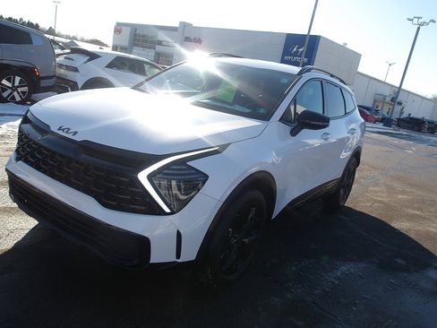 Used 2025 Kia Sportage X-Line image 3