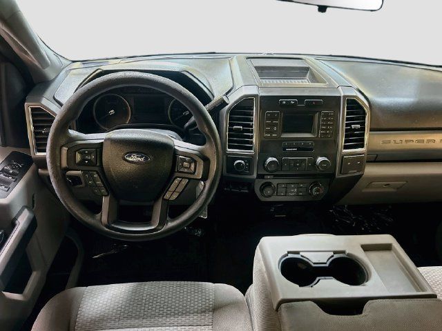 Used 2017 Ford F250 XLT AWD/4WD image 21
