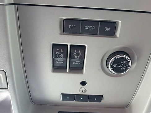 Used 2019 Chevrolet Tahoe LT image 40