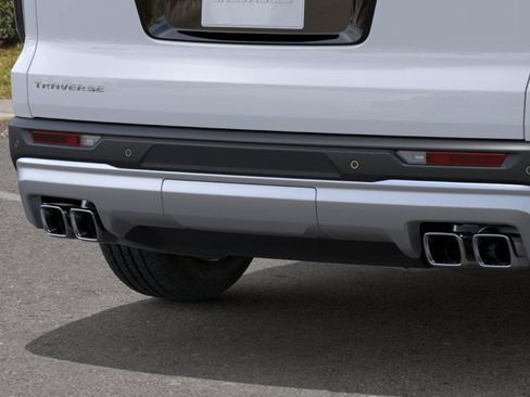 New 2026 Chevrolet Traverse LT w/ Enhanced Driving Package image 14