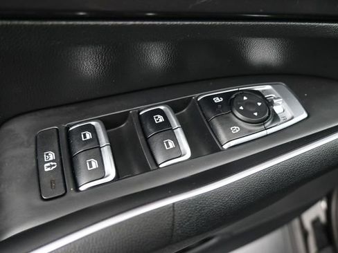 Used 2024 Kia Sorento S image 13