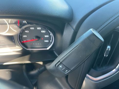 Used 2021 Chevrolet Silverado 1500 LT Trail Boss w/ Bed Protection Package AWD/4WD image 17