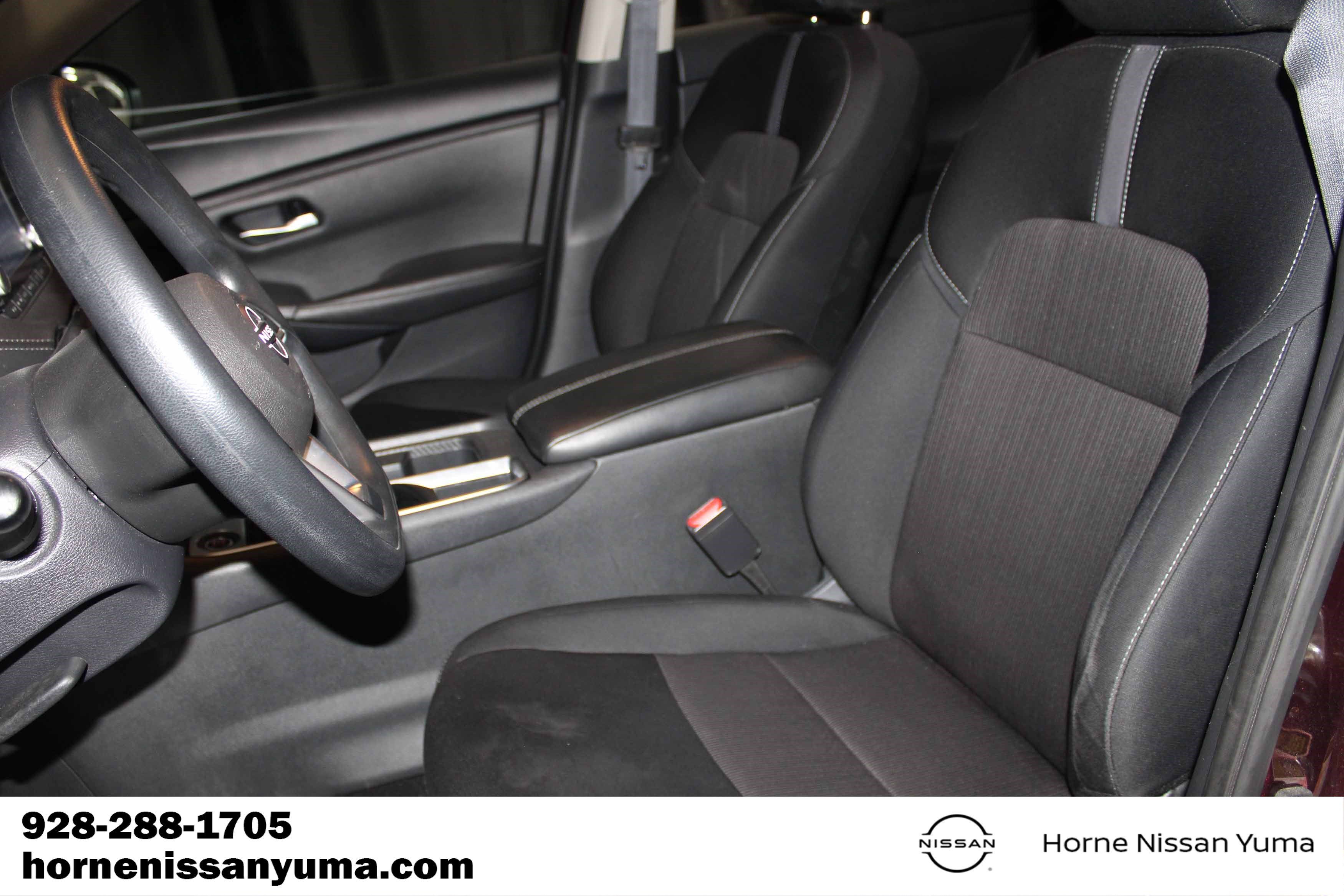 Used 2024 Nissan Sentra SV FWD image 4