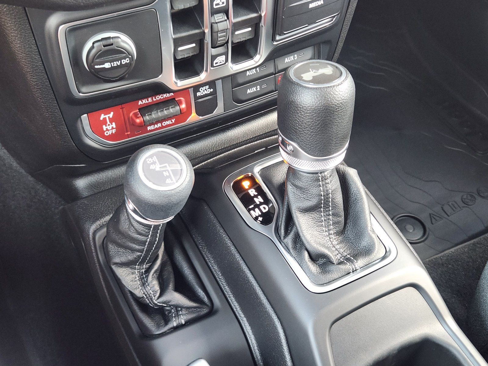 New 2026 Jeep Wrangler Unlimited Sport AWD/4WD image 18