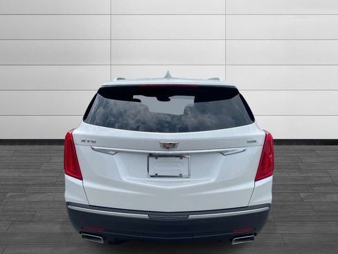 Used 2019 Cadillac XT5 Premium Luxury w/ Driver Assist Package FWD image 4